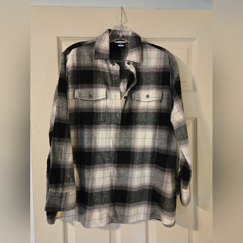 Old Navy Black and Gray Plaid Utility Jacket